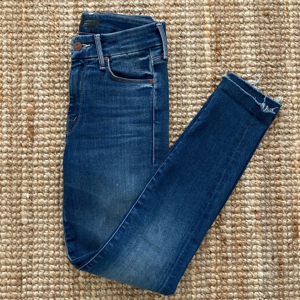 Mother the looker ankle fray size 24